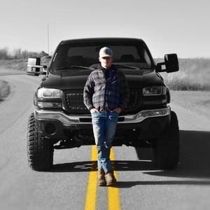 Meet your Posher, Travis